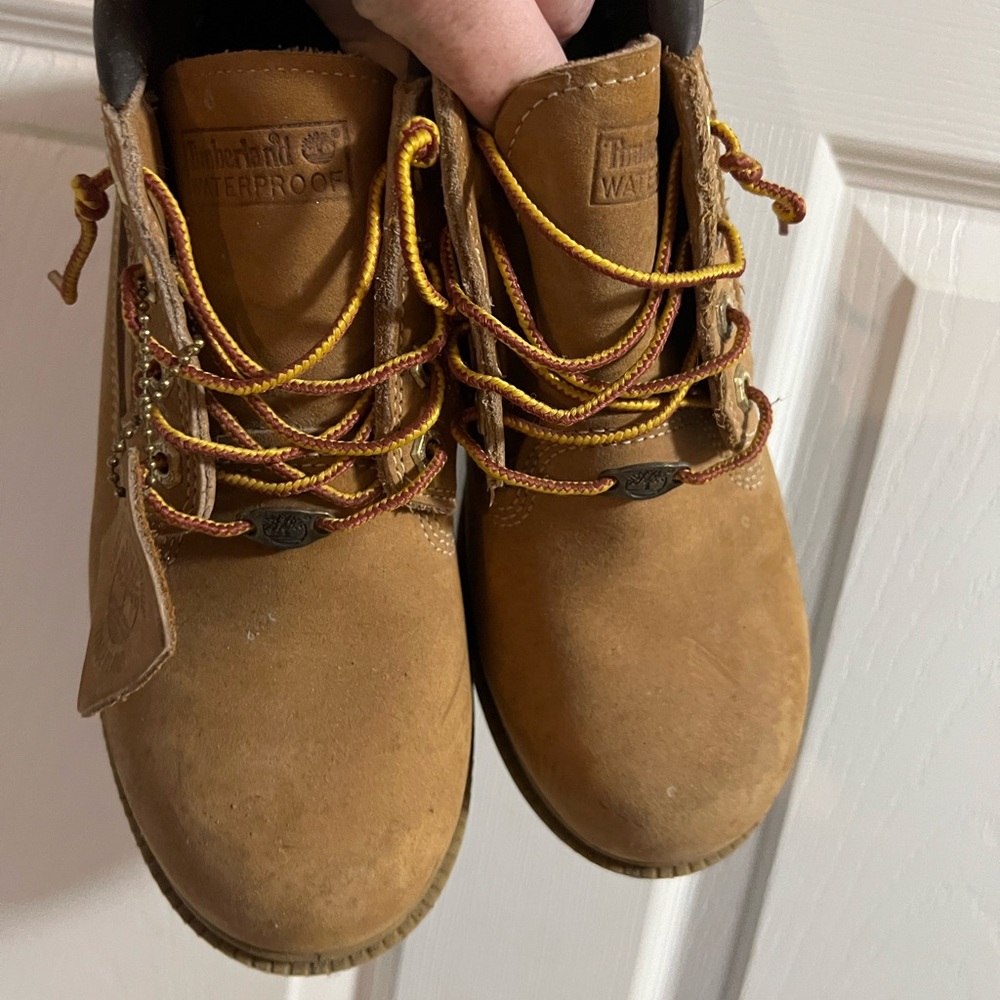 Timberland boots- womens. Size 9m.